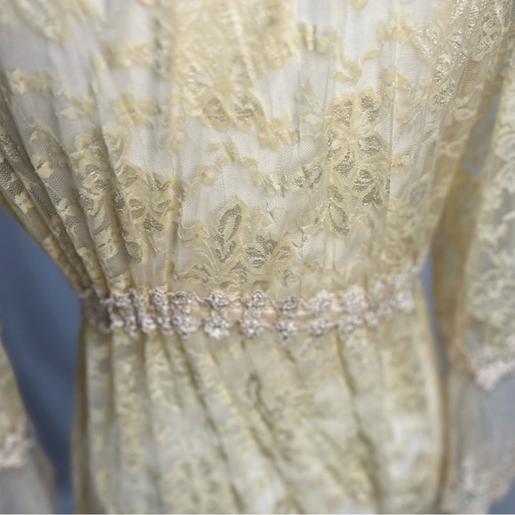 Brand new BOSTON PROPER VICTORIAN LACE TOP in a cream color in size large - Picture 10 of 16